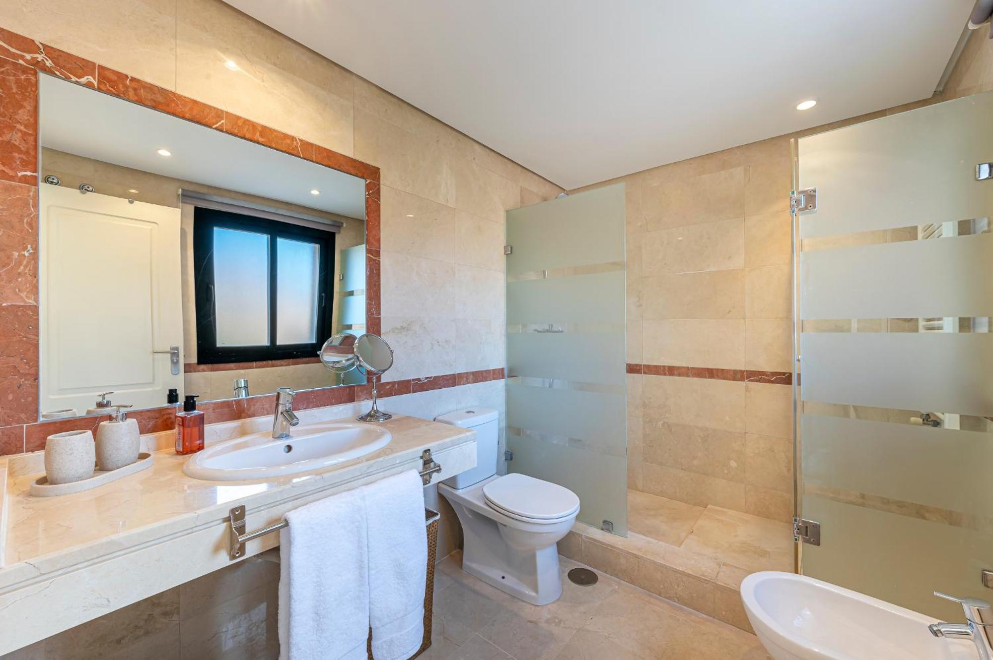 Nueva Andalucia Penthouse Leilighet *